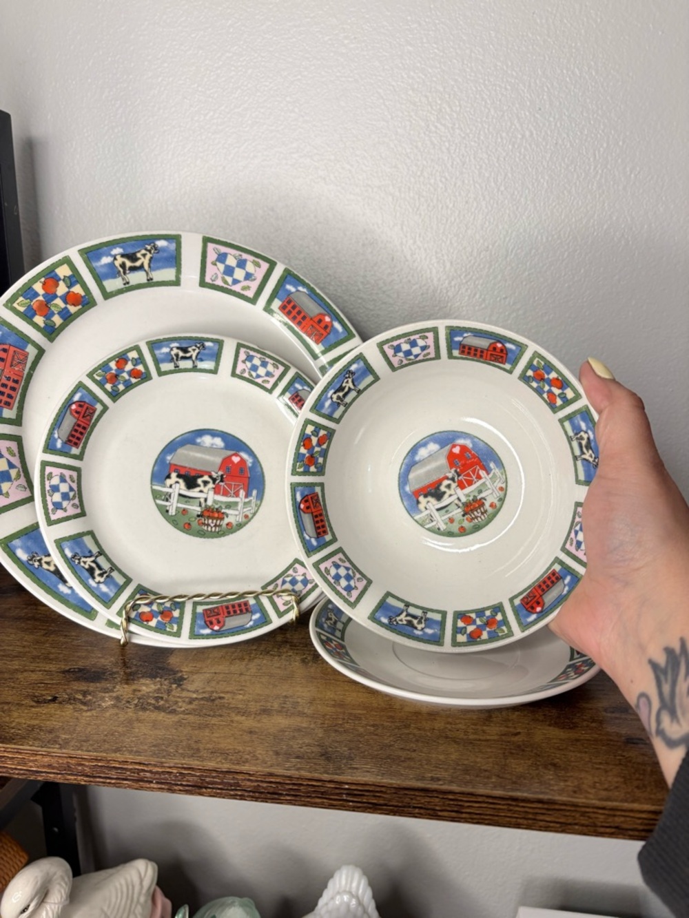 Farmhouse Barn Scene Ceramic Bowl and Plate Set - Cream with Red & Green Accents